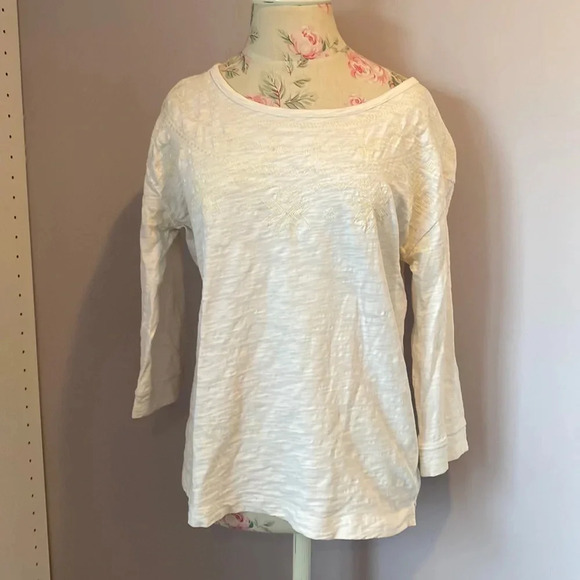 Vineyard vines ivory embroidered snowflake top size small - Picture 1 of 12